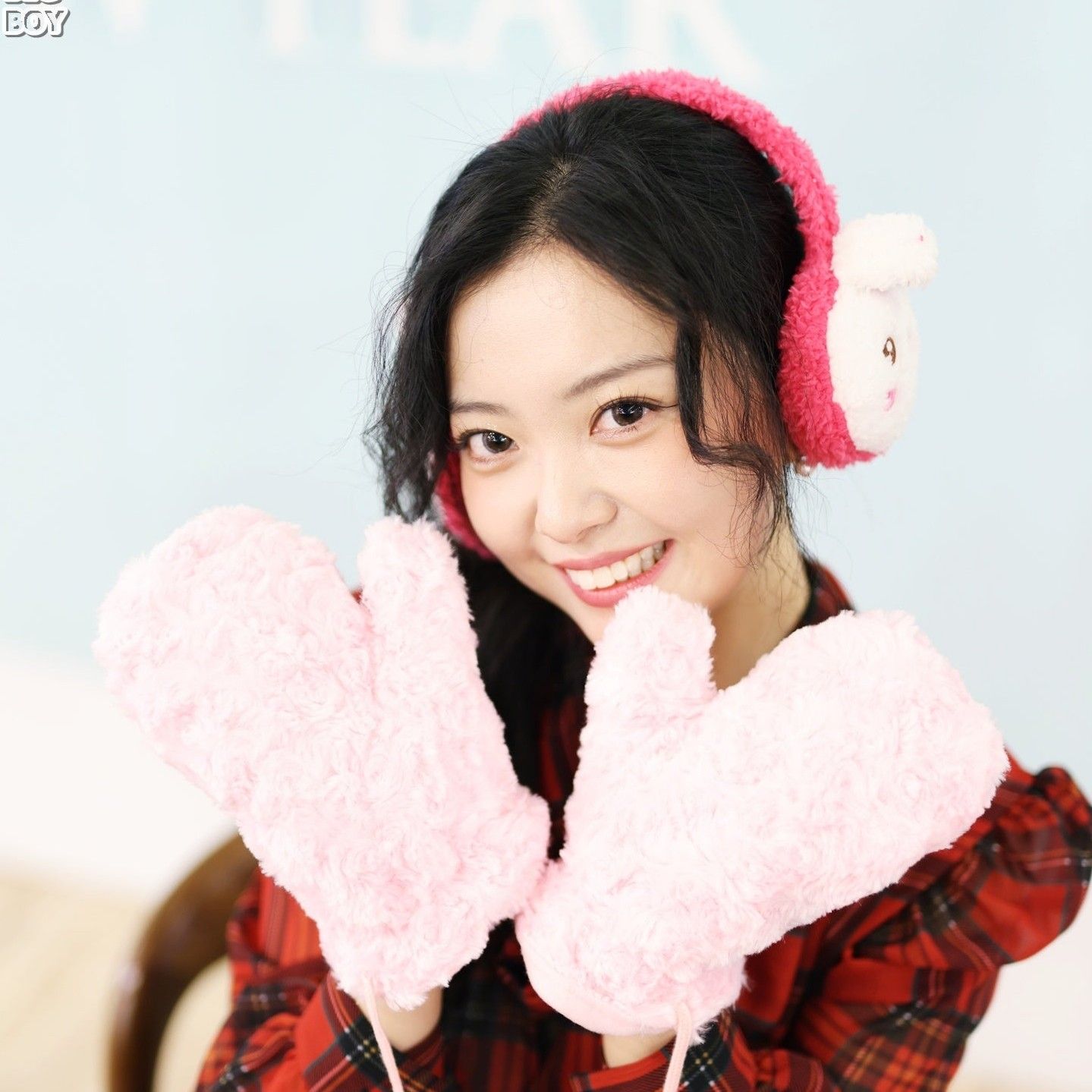 A moment captured by a fan of YOYOMI