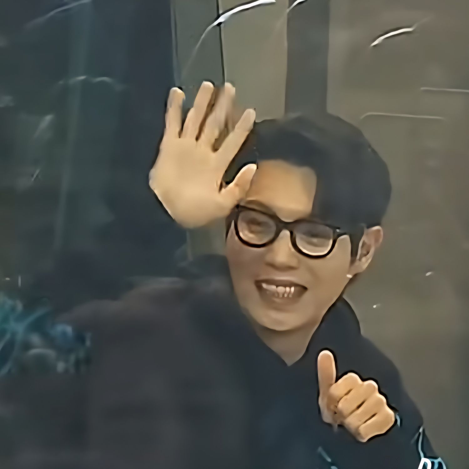 A moment captured by a fan of Son Taejin