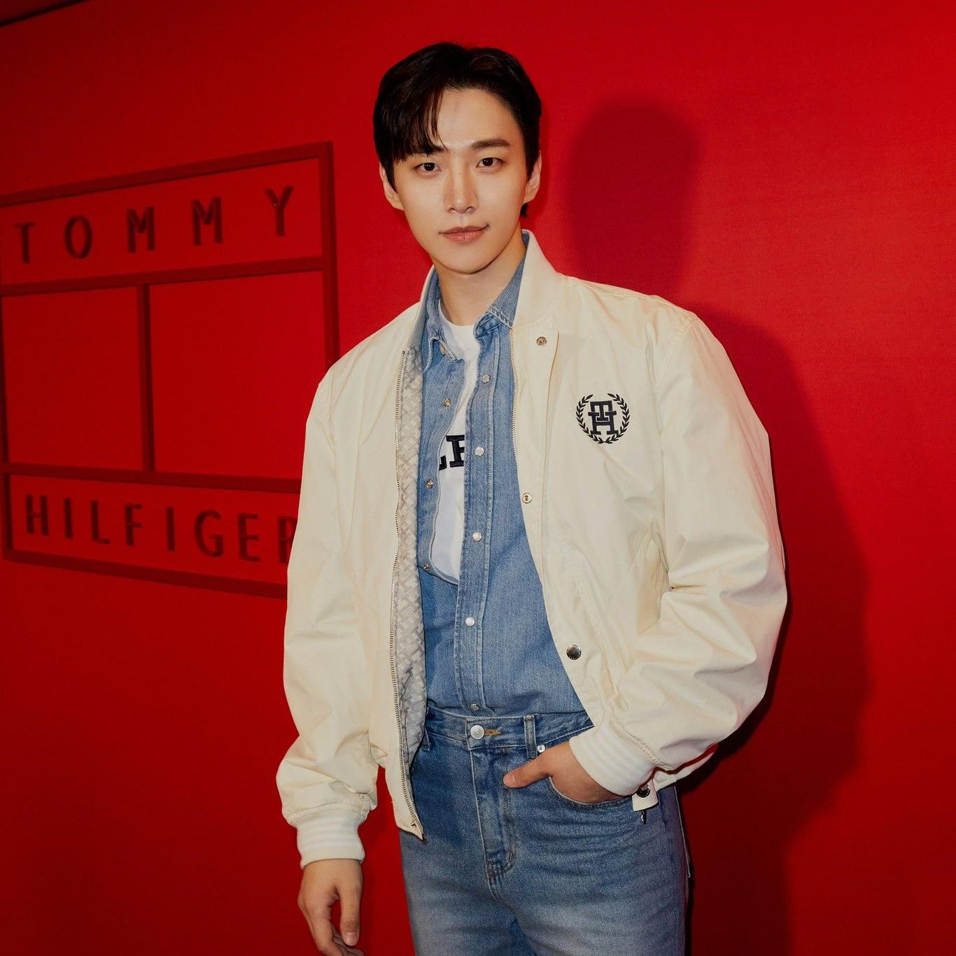 Recent activity shot of Lee Junho