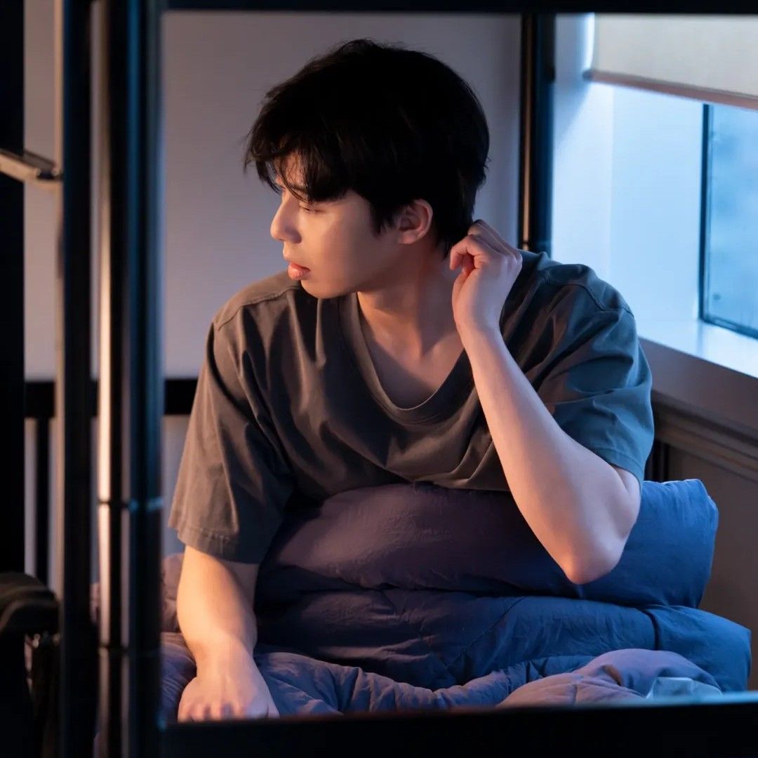 Recent activity shot of Park Seojoon