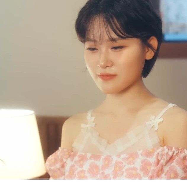 Behind-the-scenes cut of Kim Dahyun