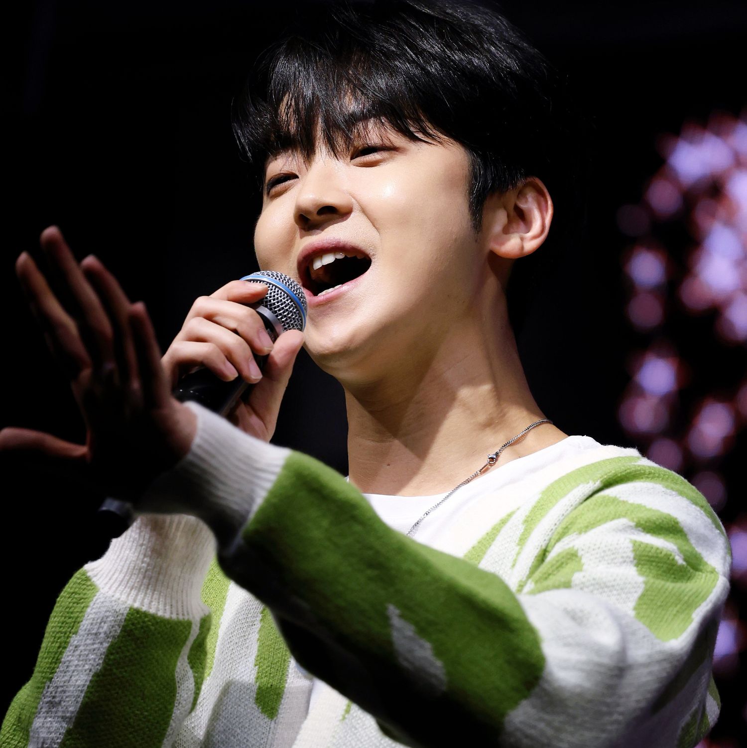 Behind-the-scenes cut of Park Minsu