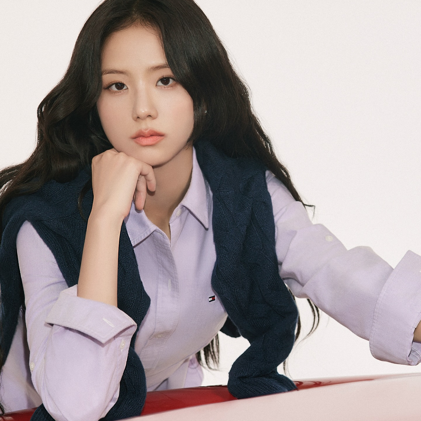 Behind-the-scenes cut of Jisoo (1995)