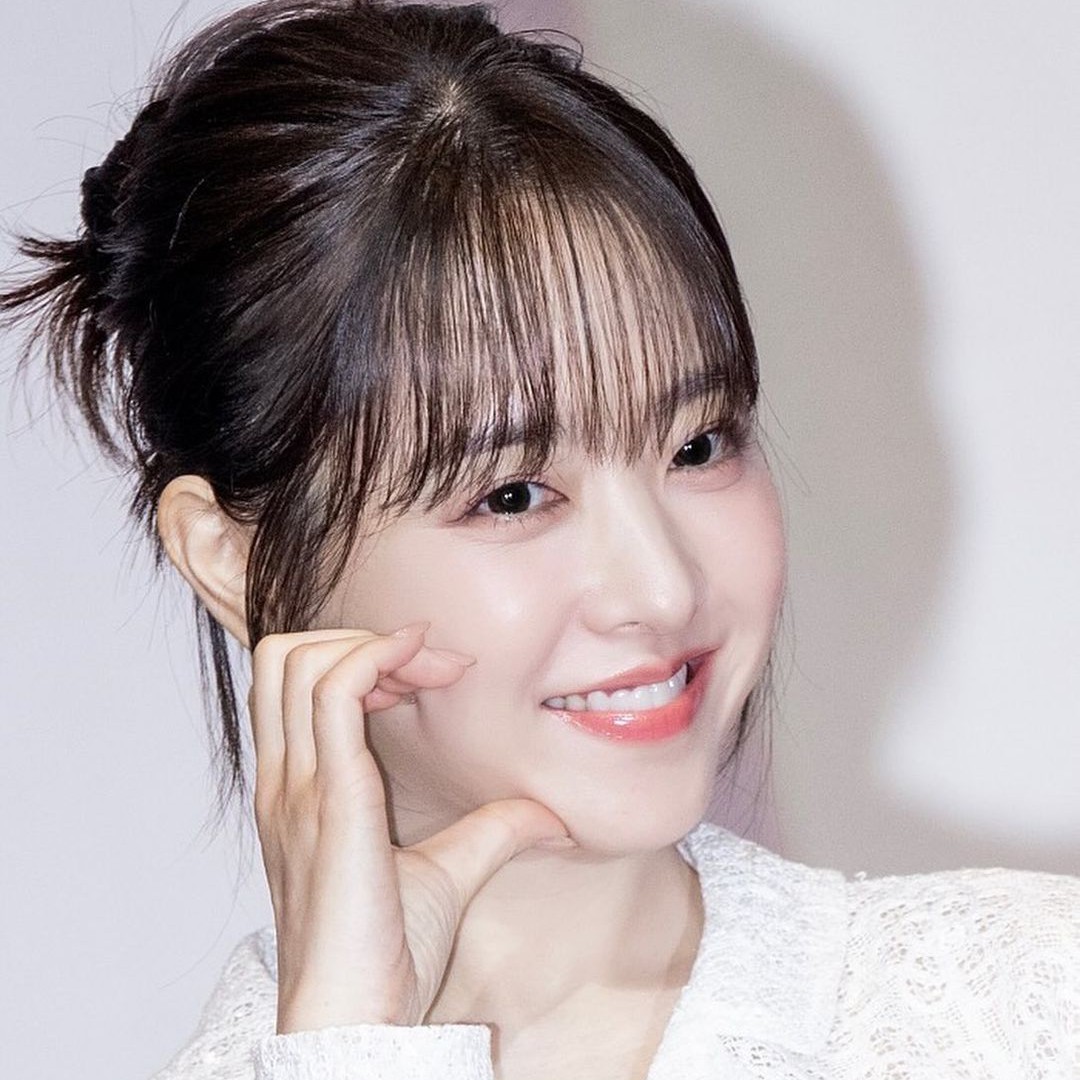 Recent activity shot of Park Boyoung