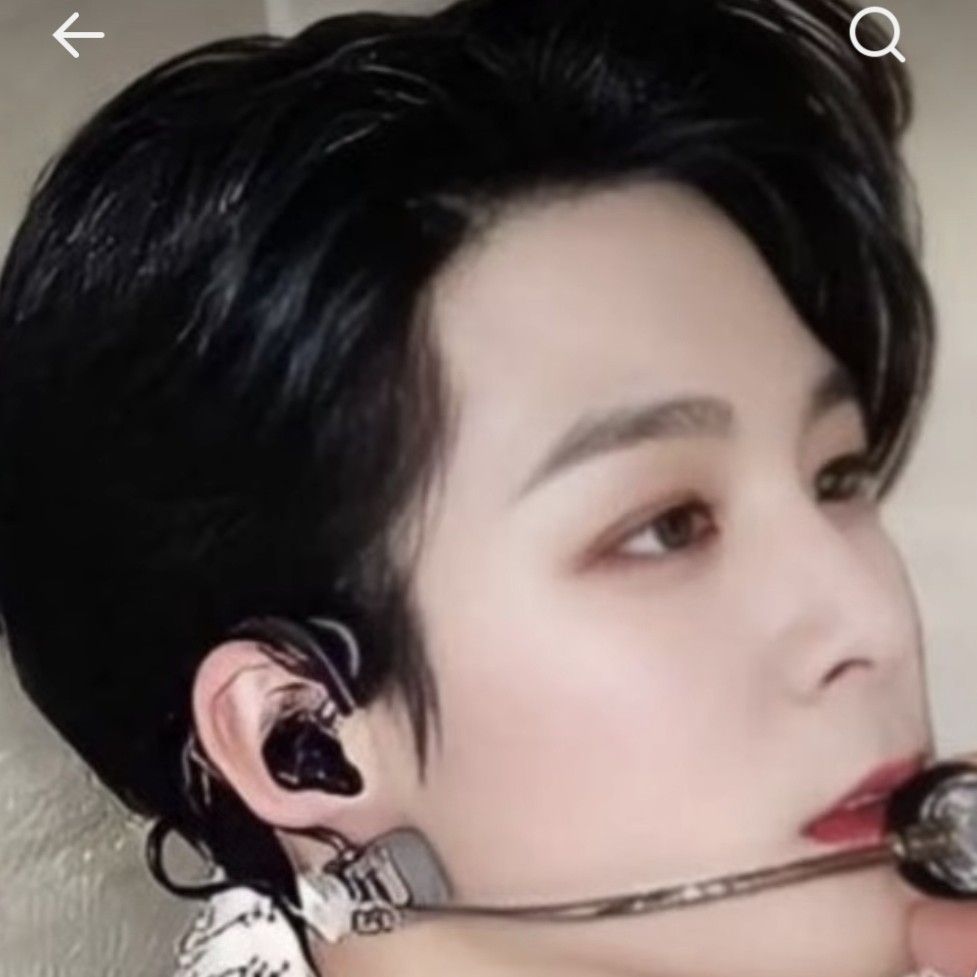 A moment captured by a fan of Jeong Dongwon