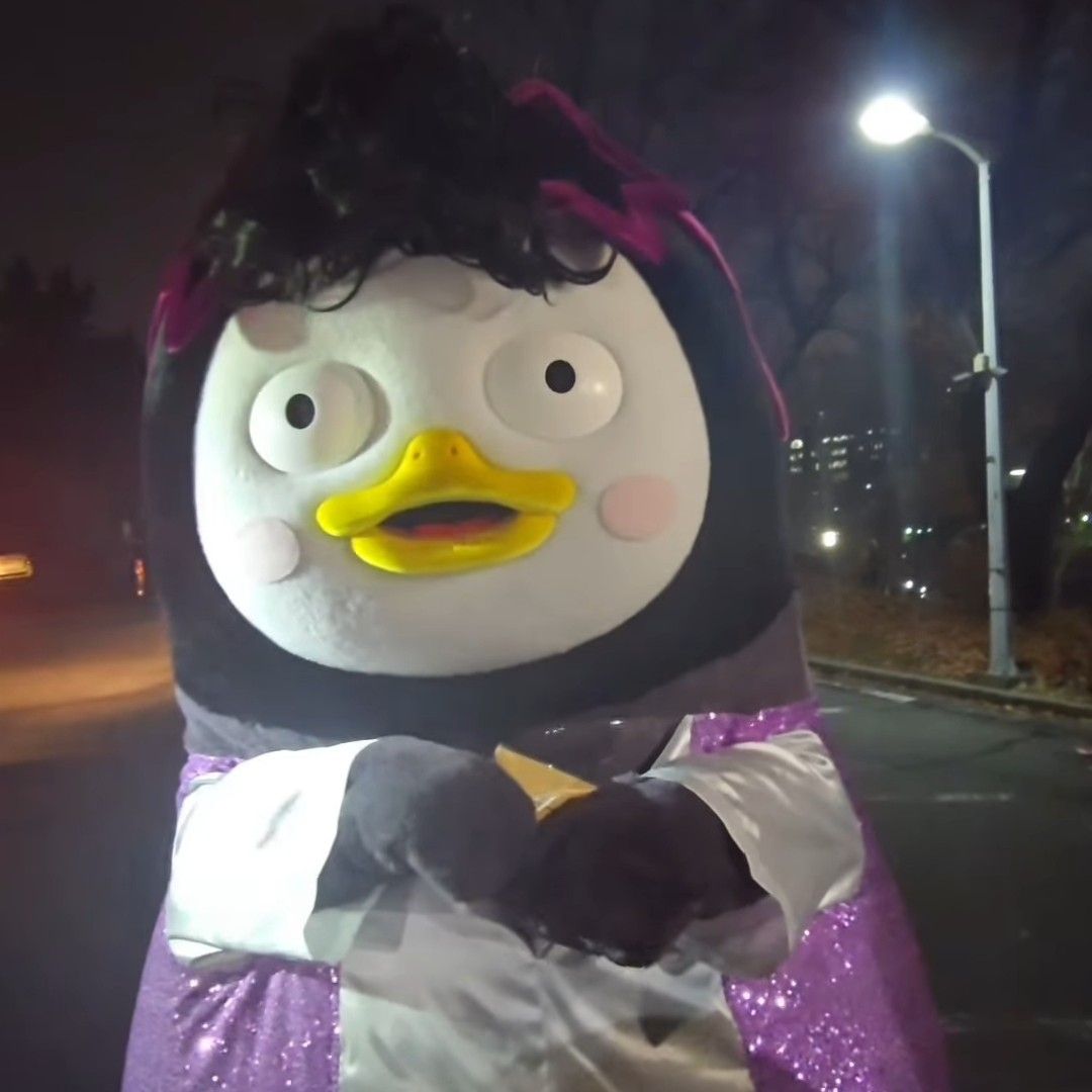 A moment captured by a fan of Pengsoo