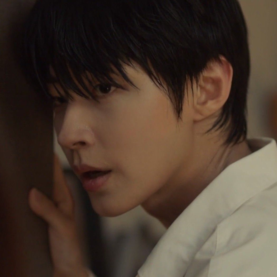 Foto terbaru dari Hwang Inyoup