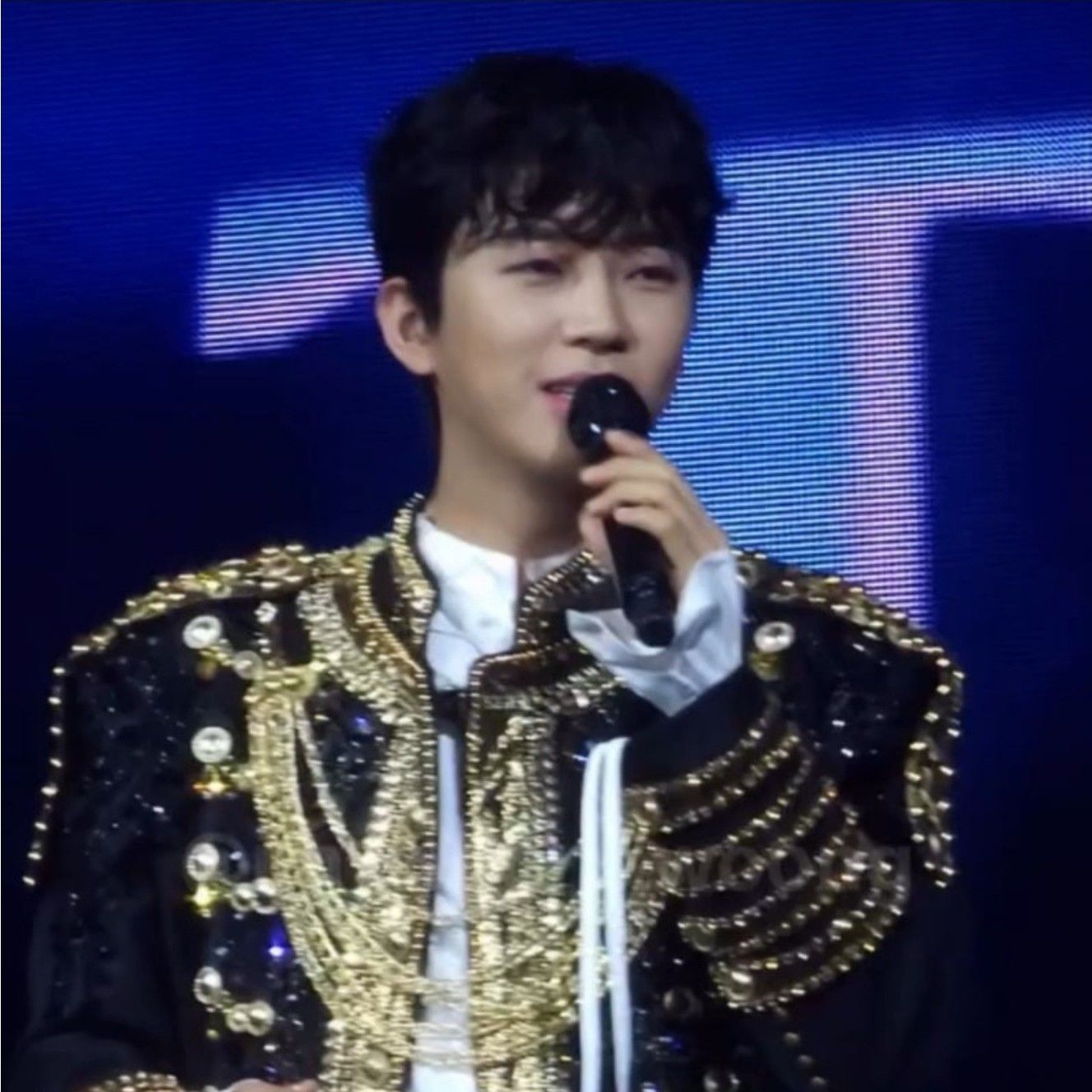 Cuplikan di balik layar dari Lim Youngwoong