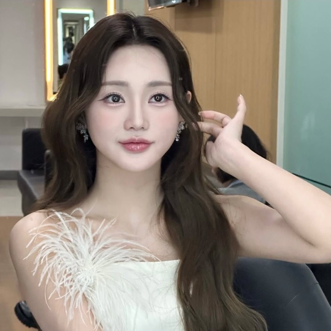 粉絲拍下的洪智允瞬間