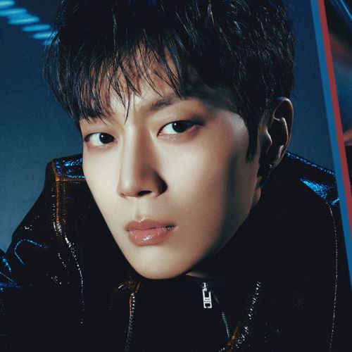 Today’s standout profile photo of Yoon Doojoon on Choeaedol Celeb