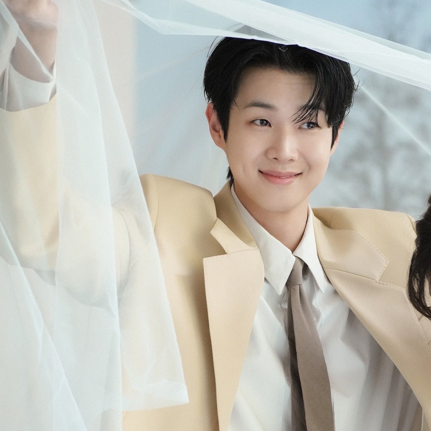 A moment captured by a fan of Choi Wooshik