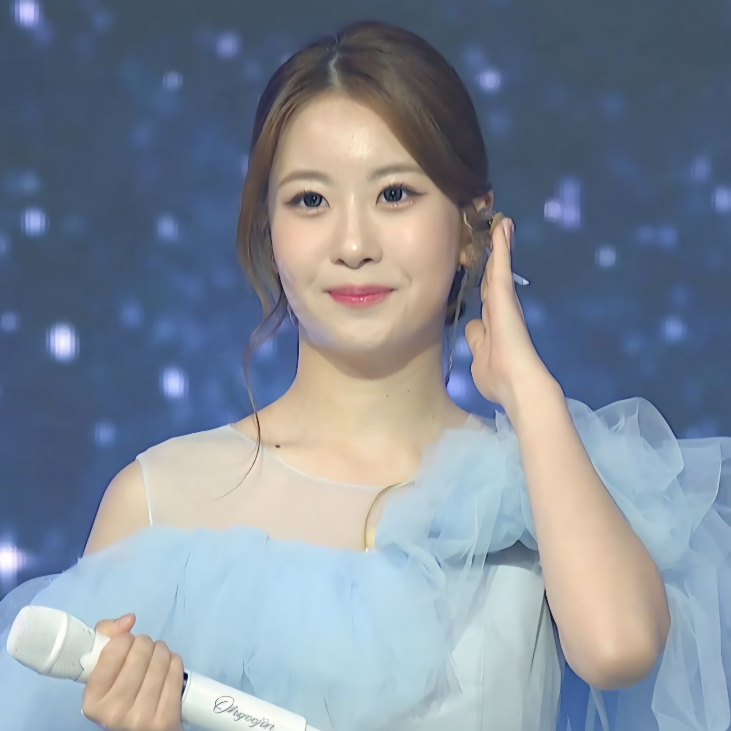Latest photo of Oh Yujin