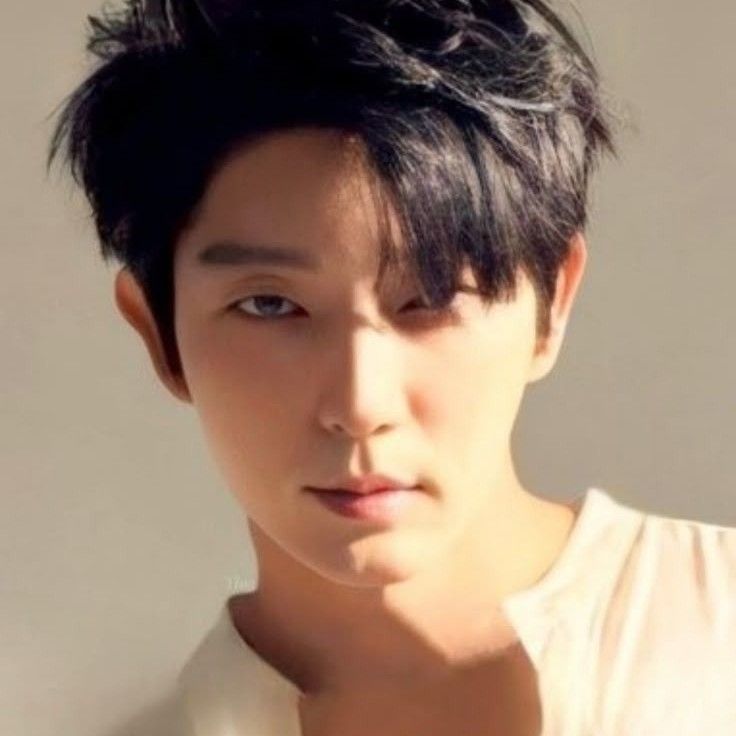 Latest photo of Lee Joongi