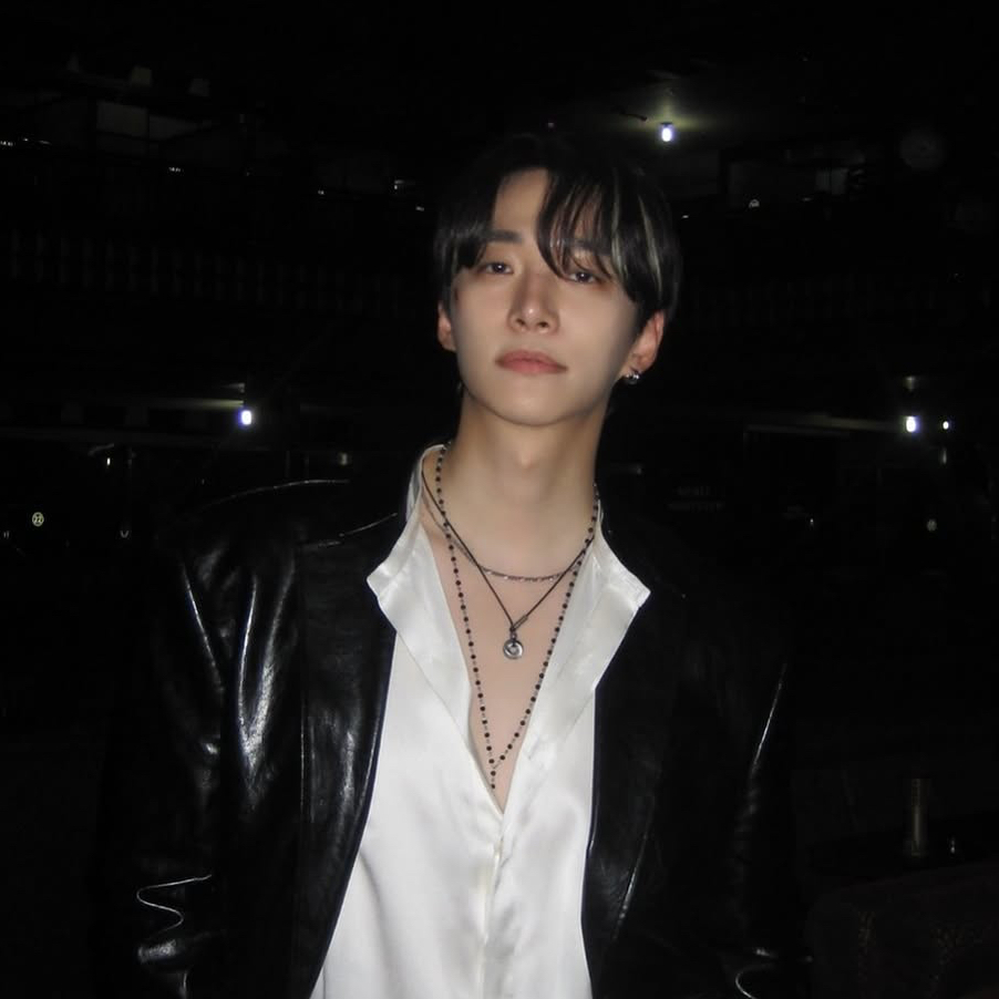 Behind-the-scenes cut of Lee Junho