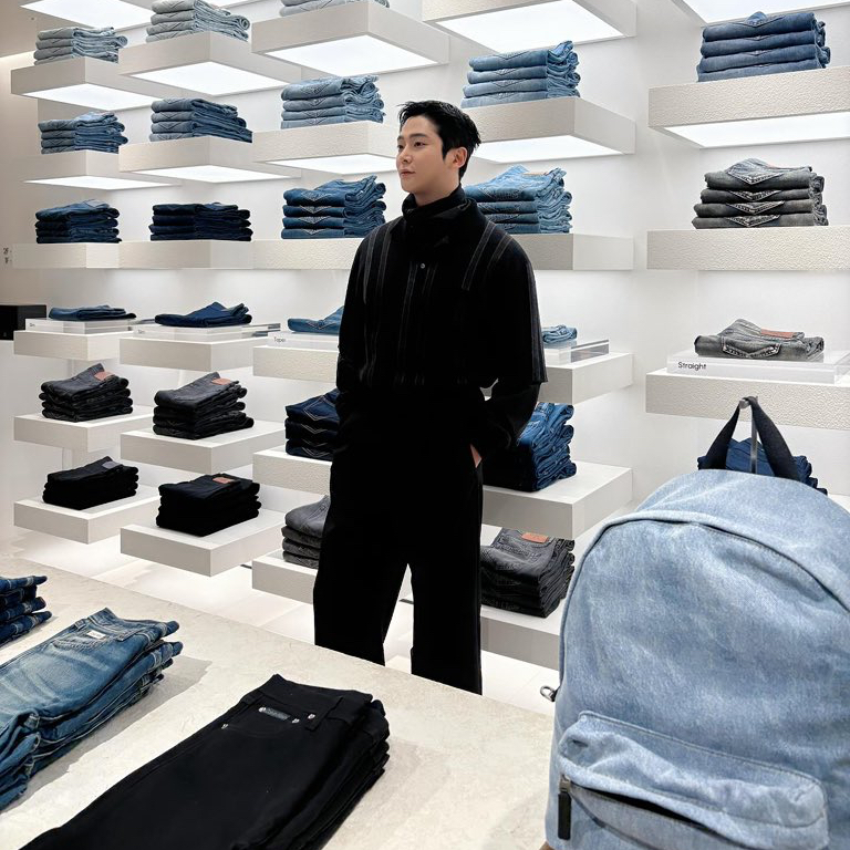 Latest photo of Rowoon