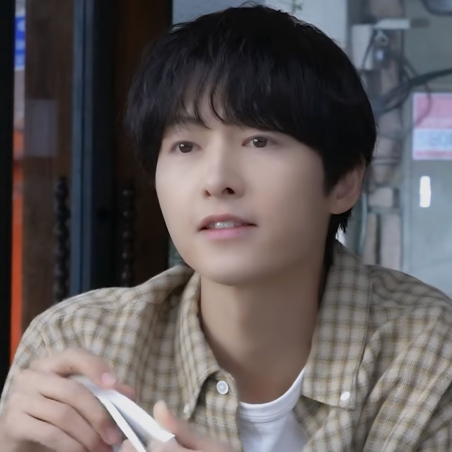 Behind-the-scenes cut of Song Joongki