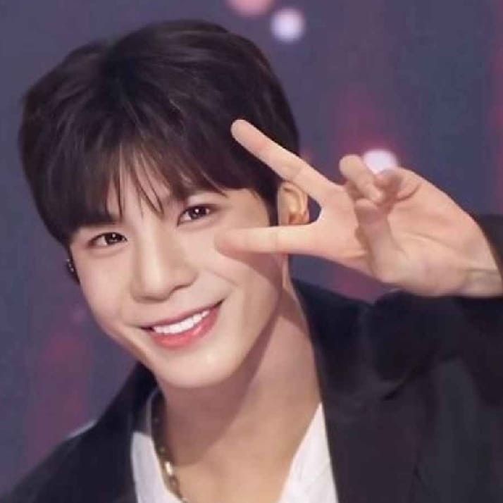 Foto terbaru dari Jeong Dongwon