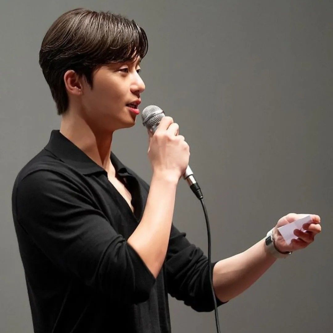 Behind-the-scenes cut of Park Seojoon