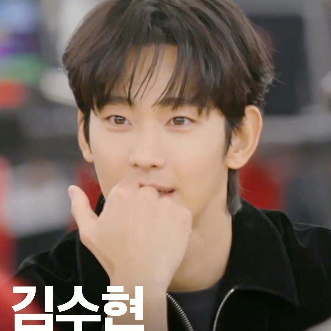 キム・スヒョンのビハインドカット