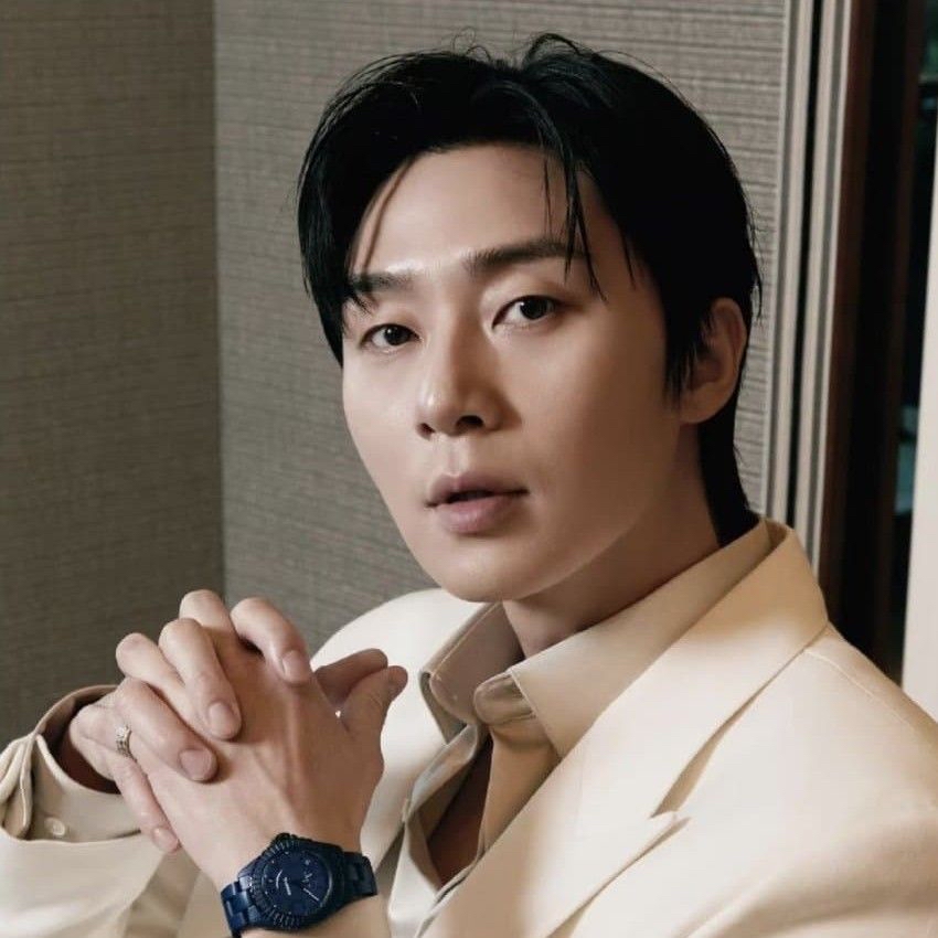 Behind-the-scenes cut of Park Seojoon