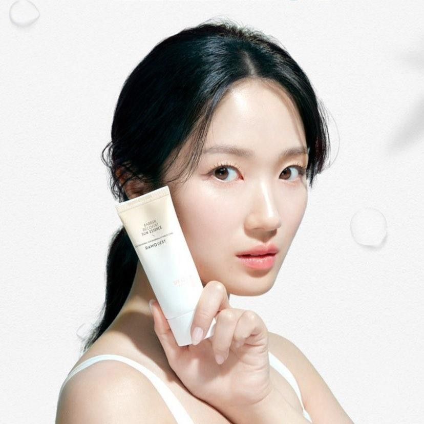 Recent activity shot of Kim Hyeyoon