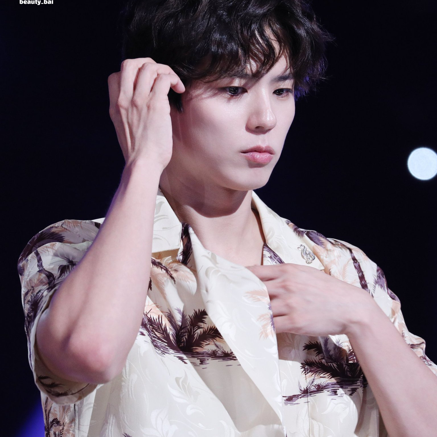 A moment captured by a fan of Park Bogum
