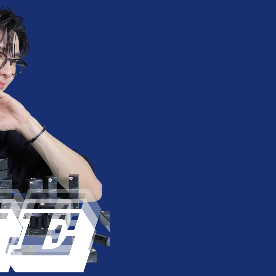 Behind-the-scenes cut of Book Kasidet Plookphol