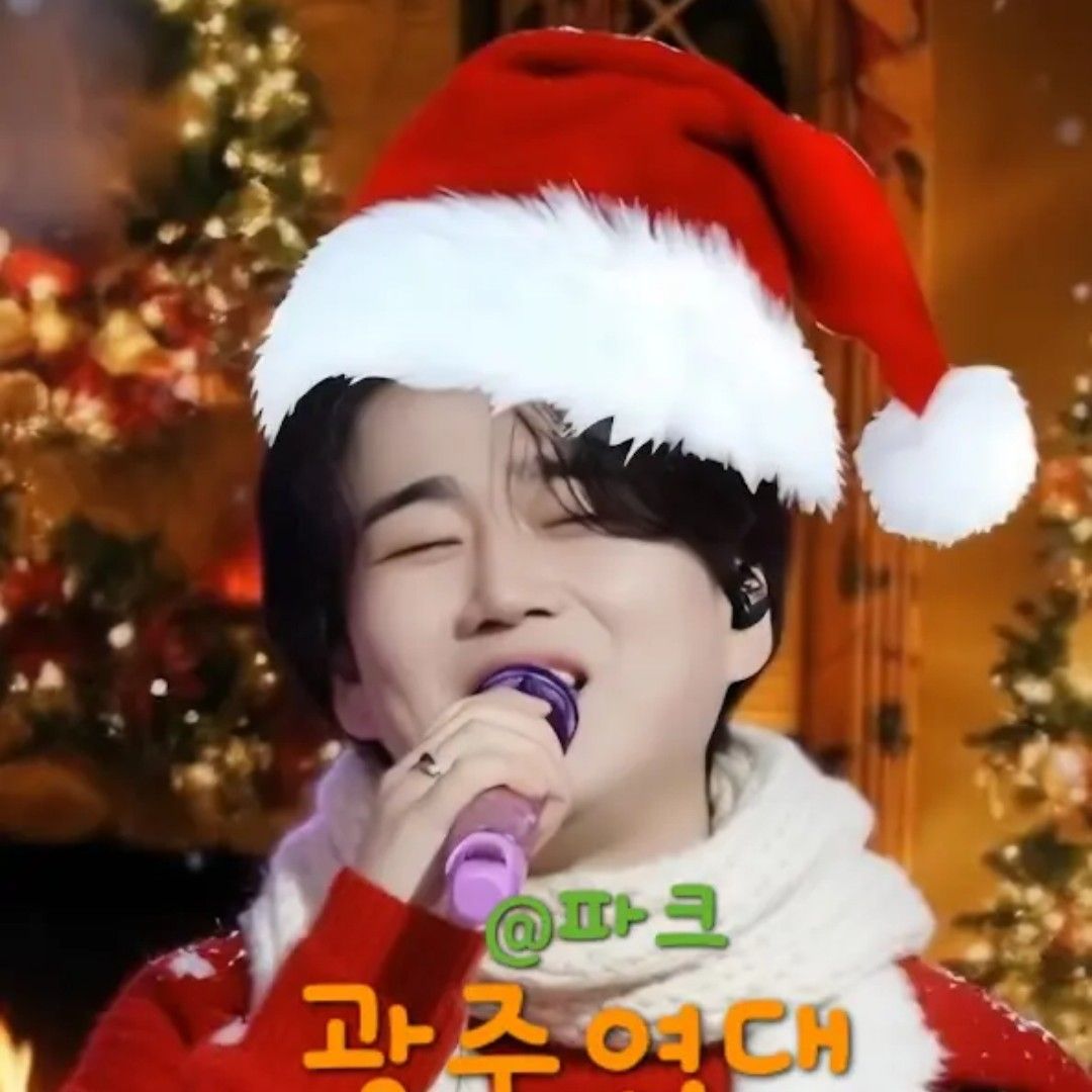 Latest photo of Hwang Youngwoong