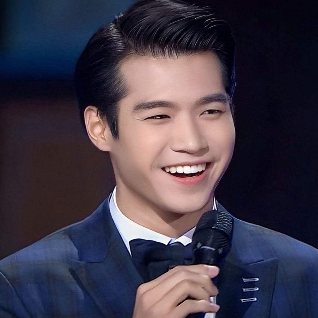 A moment captured by a fan of Jo Myungsup