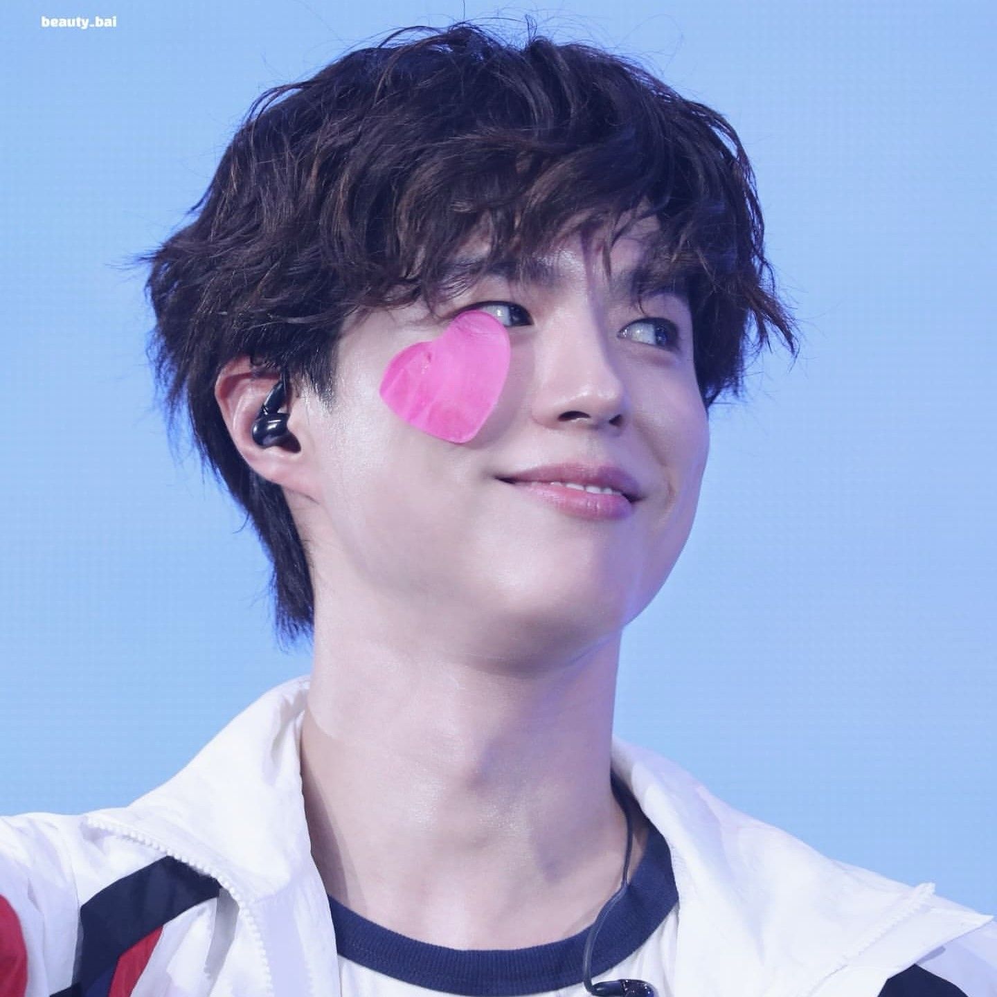 A moment captured by a fan of Park Bogum