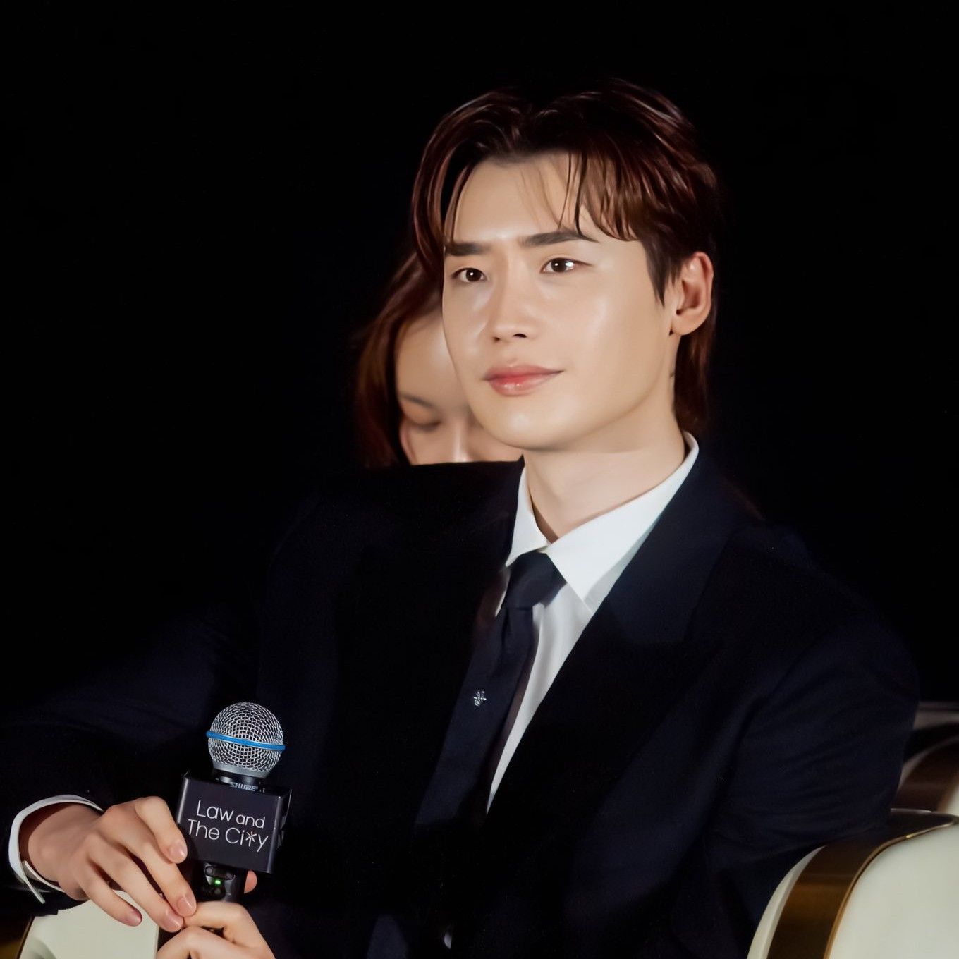 Recent activity shot of Lee Jongsuk