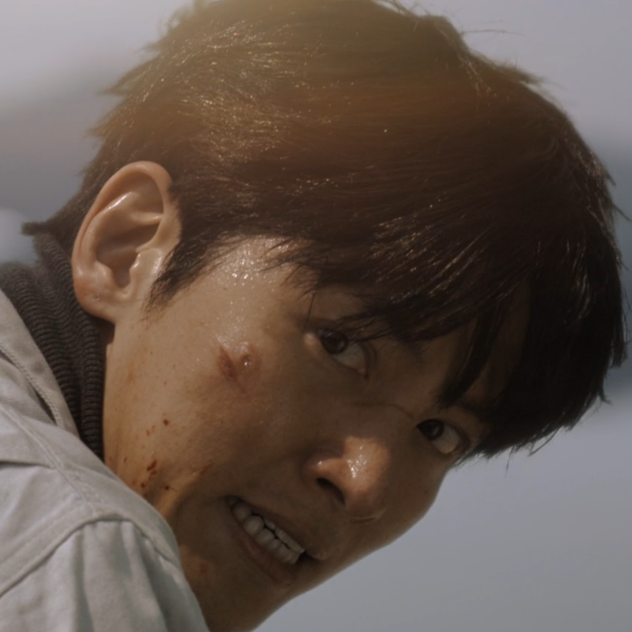 Behind-the-scenes cut of Ji Changwook