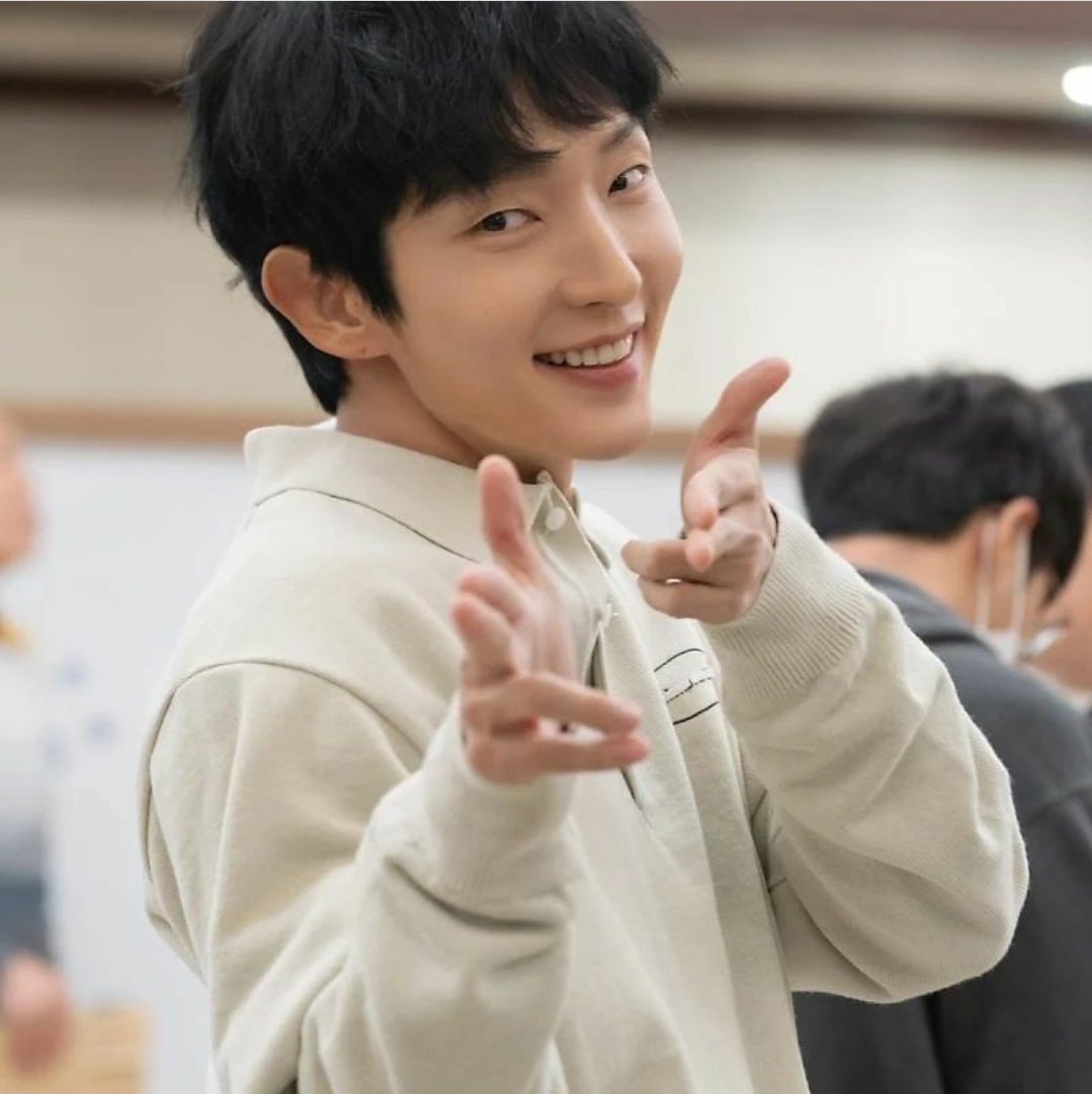 Recent activity shot of Lee Joongi