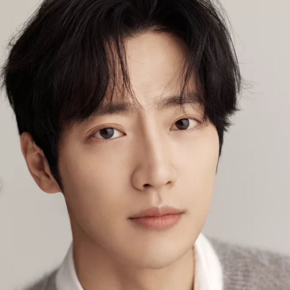 Latest photo of Lee Sangyeob