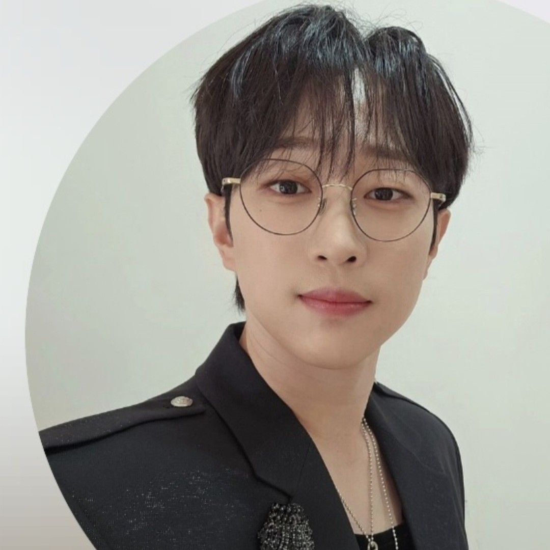 Behind-the-scenes cut of An Sunghoon