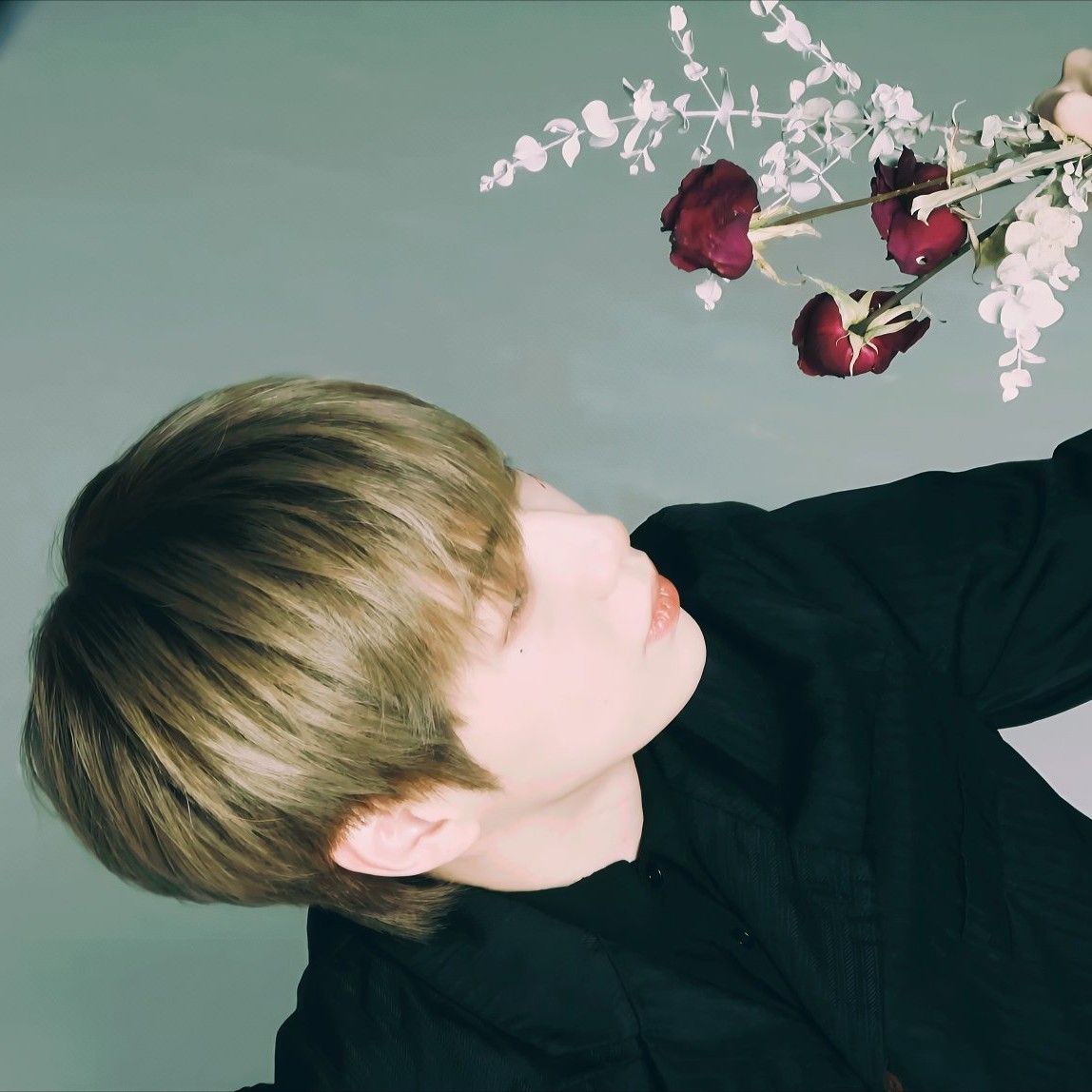 Behind-the-scenes cut of Secret Garden