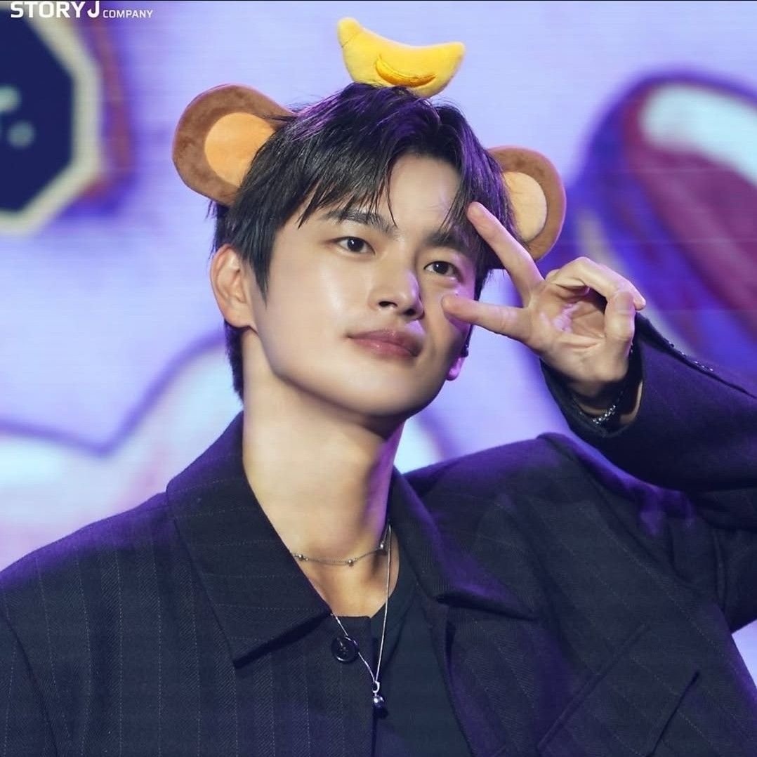 Recent activity shot of Seo Inguk