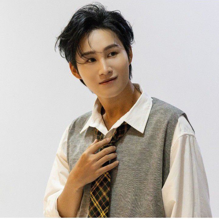 金熙栽的最新照片