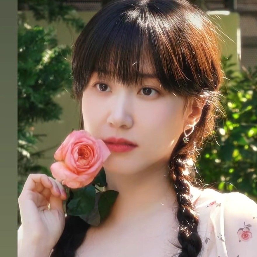 Latest photo of Park Eunbin