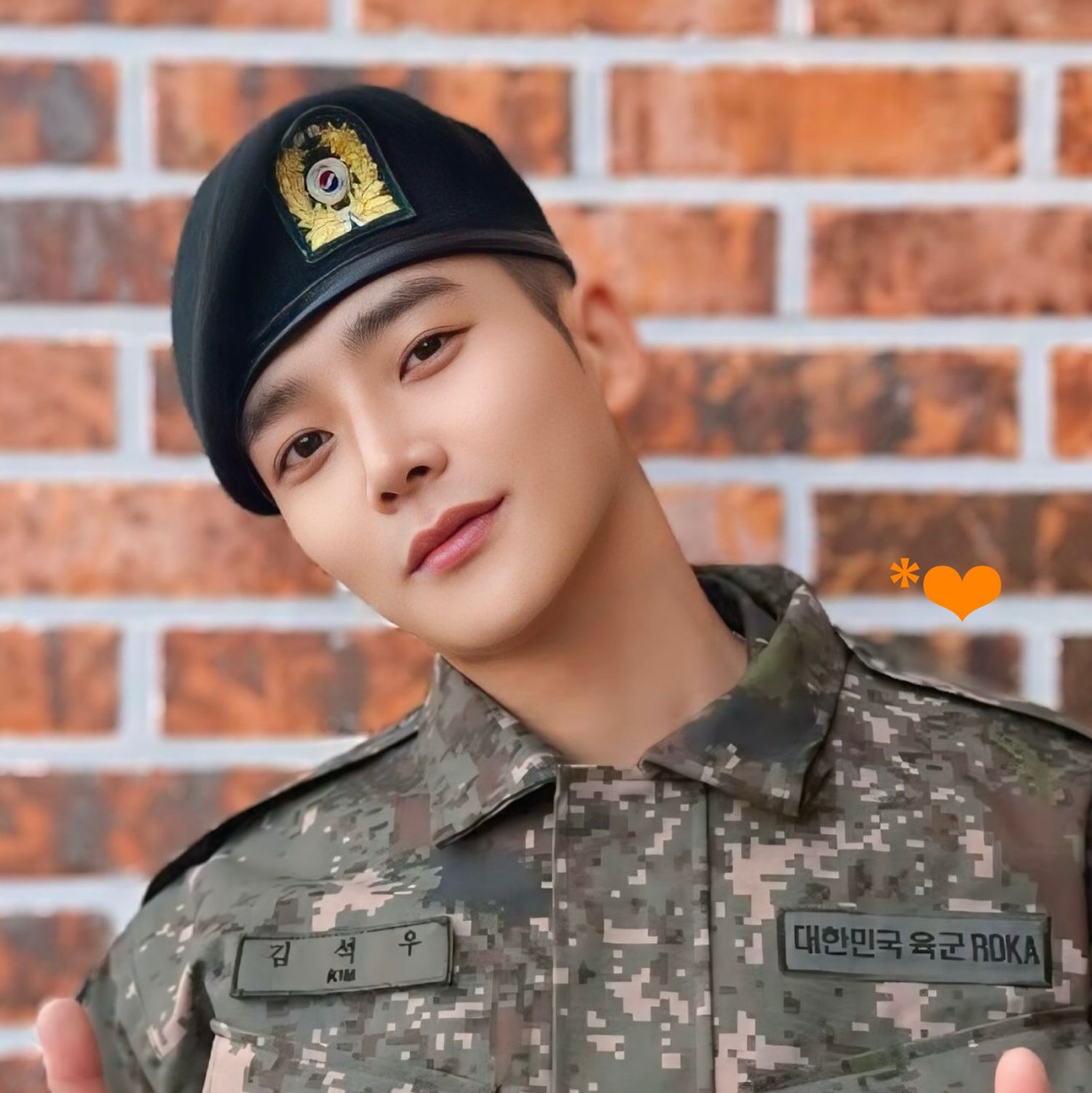 로운의 최신 사진