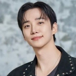 イ・ジュノのビハインドカット