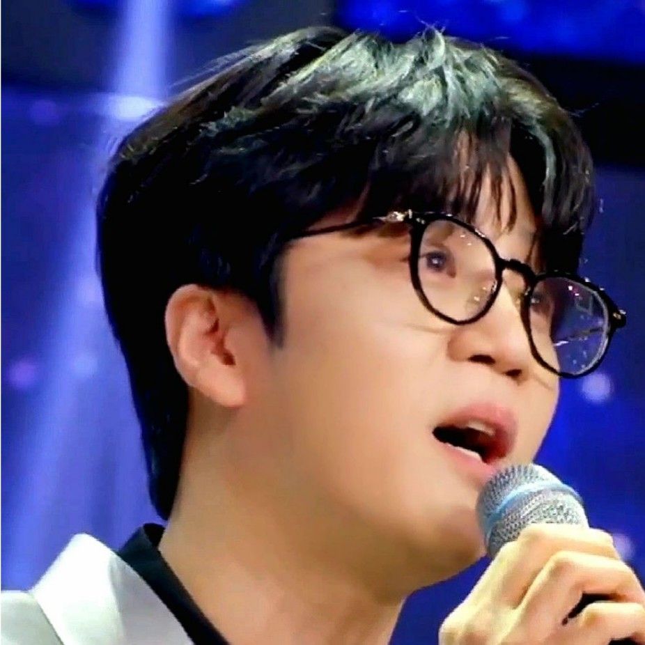 Recent activity shot of Park Jihoo (Mr. Trot 3)