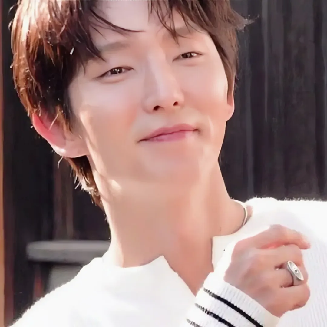 Cuplikan di balik layar dari Lee Joongi