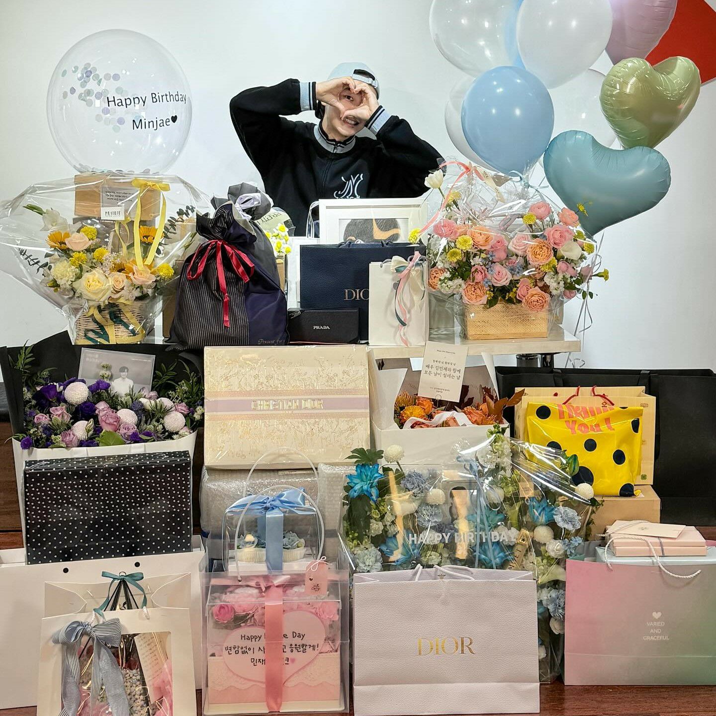 Behind-the-scenes cut of Kim Minjae