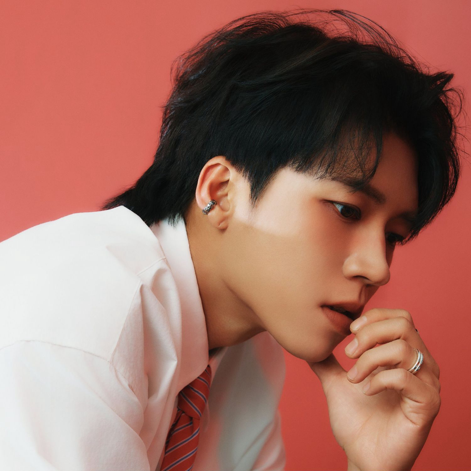 Behind-the-scenes cut of Nam Woohyun