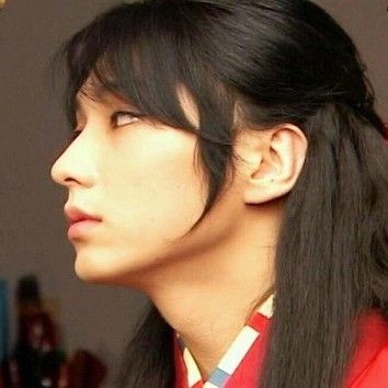 Behind-the-scenes cut of Lee Joongi