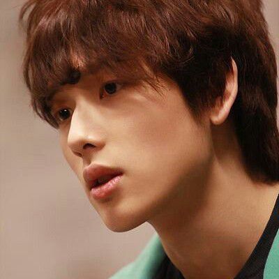 Behind-the-scenes cut of Lim Siwan