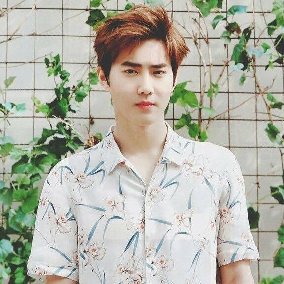Behind-the-scenes cut of Suho