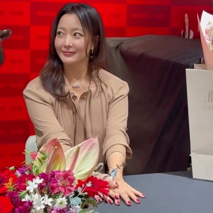 Recent activity shot of Kim Heesun