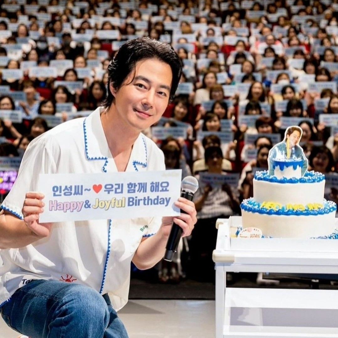 Behind-the-scenes cut of Jo Insung